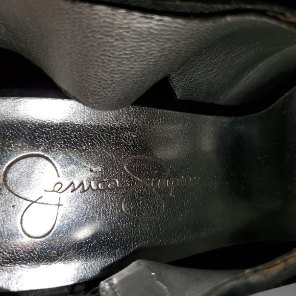 Jessica Simpson black suede peep toe strap back - Picture 8 of 8